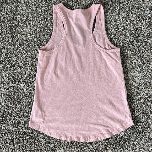 Gap racerback tank top - Picture 2 of 2